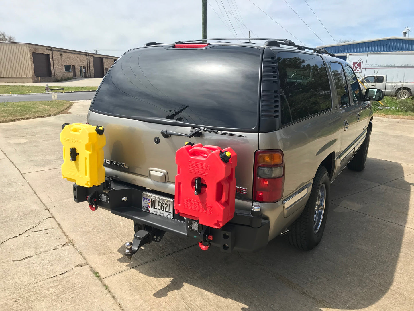 Chevrolet Suburban 1500 2000-2006 Rear Bumper