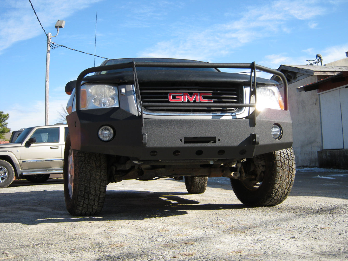 GMC Envoy 2002-2009 Front Bumper